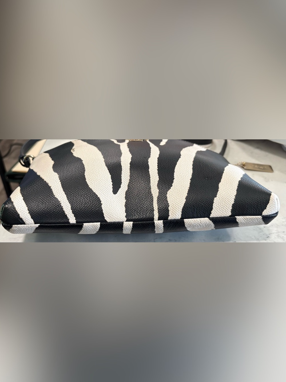 COACH ZEBRA PRINT CROSSBODY RETAIL $228 LIKE NEW (I) - Picture 3 of 11